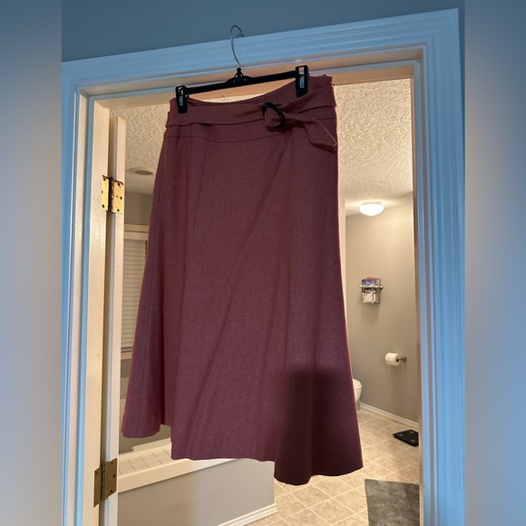 Orange mid calf skirt - Picture 1 of 3